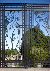 Entrance Gate to the Sculpture Park, children (iron)